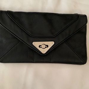 Black Clutch